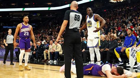 Draymond Green ejected after hitting Suns' Nurkic in face